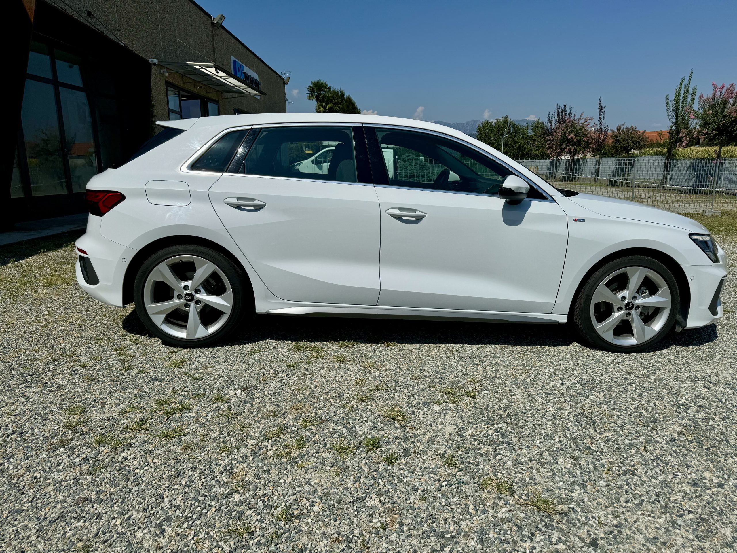 Audi A3 S Line Stronic 2.0 116cv eu6b